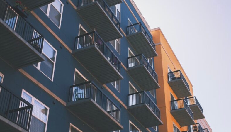 Blue and yellow block of flats