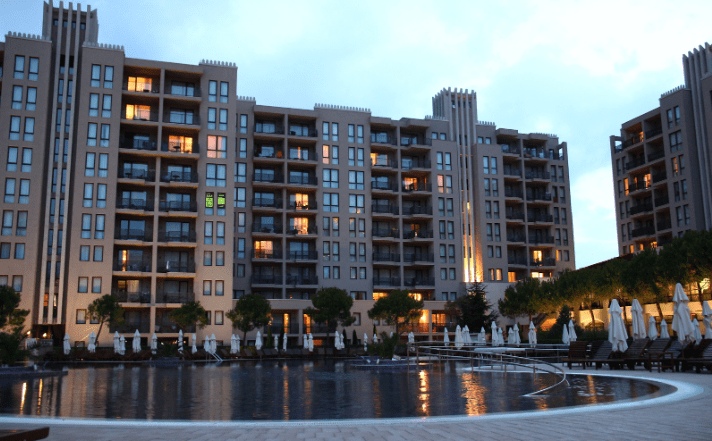 Block of flats by swimming pool